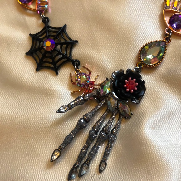 Betsey Johnson Glampire Faux Pearl Skeleton Hand & Halloween Icons Necklace NWT - Picture 9 of 16